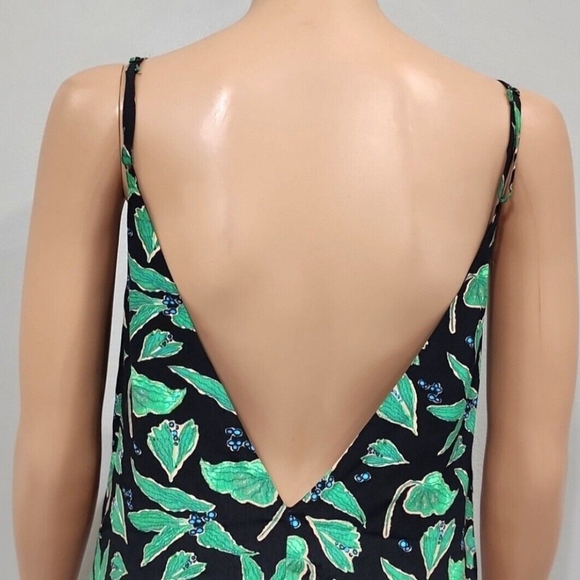 Urban Outfitters, Leaf Print Mini Dress - Picture 2 of 4